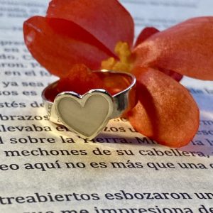 Anillo corazón de leche materna