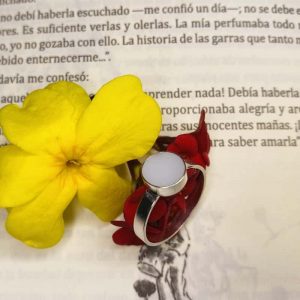 Anillo con leche materna